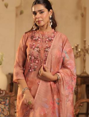 Women Floral Embroidered Regular Thread Work Chanderi Cotton Kurta with Trousers & With Dupatta 2