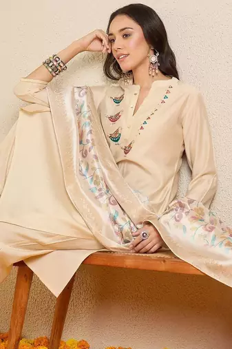 Women Ethnic Motifs Embroidered Regular Thread Work Kurta with Trousers & With Dupatta