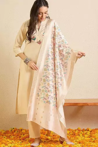 Women Ethnic Motifs Embroidered Regular Thread Work Kurta with Trousers & With Dupatta