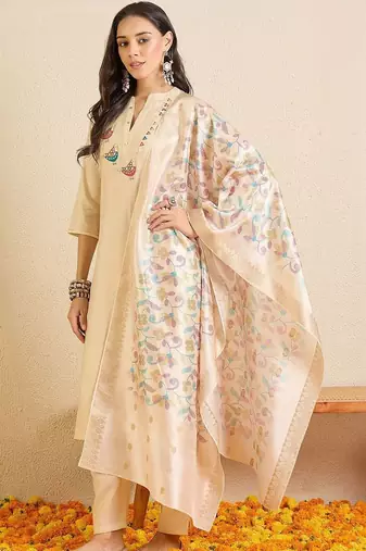 Women Ethnic Motifs Embroidered Regular Thread Work Kurta with Trousers & With Dupatta