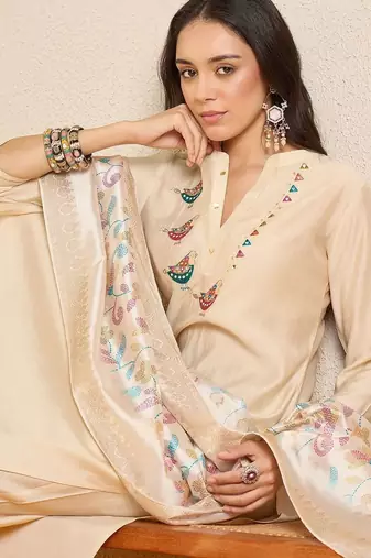 Women Ethnic Motifs Embroidered Regular Thread Work Kurta with Trousers & With Dupatta