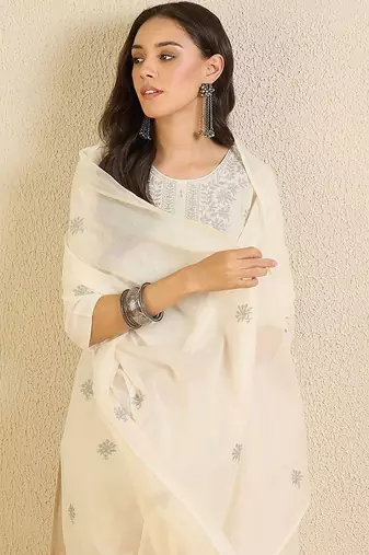 Women Ethnic Motifs Embroidered Regular Thread Work Pure Cotton Kurta with Trousers & With Dupatta