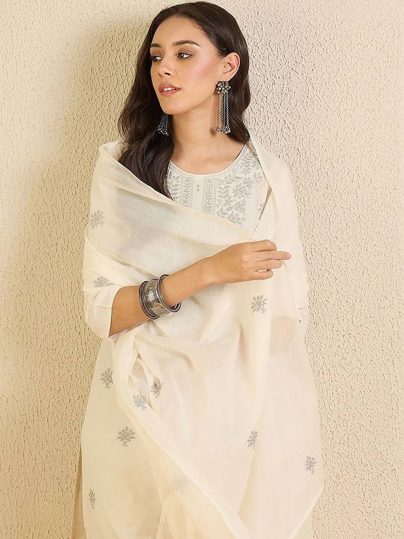 Women Ethnic Motifs Embroidered Regular Thread Work Pure Cotton Kurta with Trousers & With Dupatta