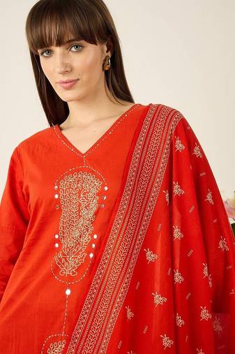 Women Ethnic Motifs Embroidered Regular Mirror Work Pure Cotton Kurta with Trousers & With Dupatta