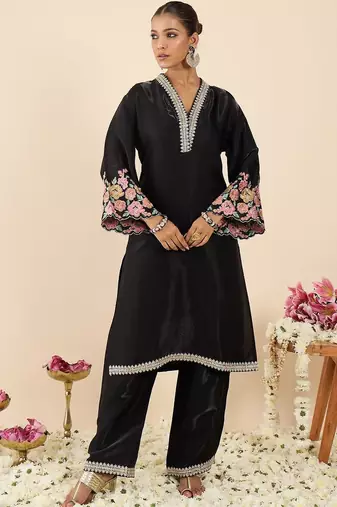 Women Floral Embroidered Regular Kurta with Palazzos