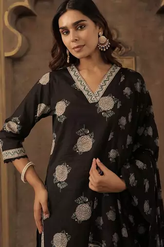 Women Floral Printed Regular Pure Cotton Kurta with Trousers & With Dupatta