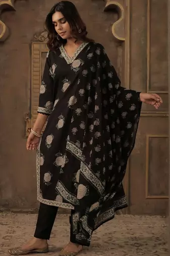 Women Floral Printed Regular Pure Cotton Kurta with Trousers & With Dupatta