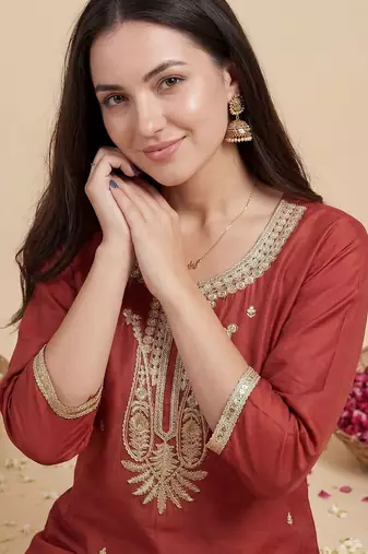 Women Ethnic Motifs Embroidered Regular Kurta with Trousers & With Dupatta