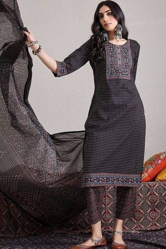 Women Ethnic Motifs Printed Regular  Cotton Kurta with Trousers & With Dupatta