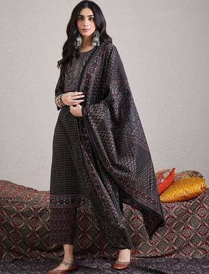 Women Ethnic Motifs Printed Regular Pure Cotton Kurta with Trousers & With Dupatta 3