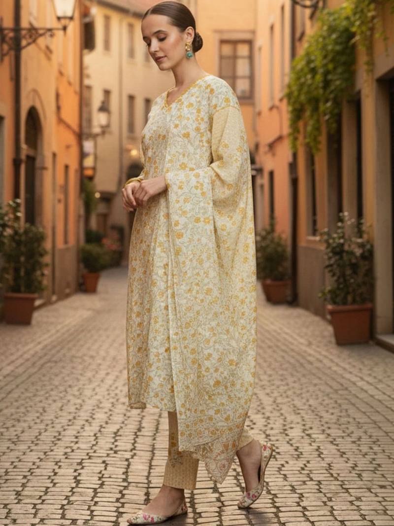 Women Floral Printed Regular Pure Cotton Kurta with Trousers & With Dupatta