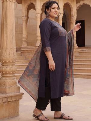 Plus Size Black Printed Straight Kurta Trousers With Dupatta Set 4