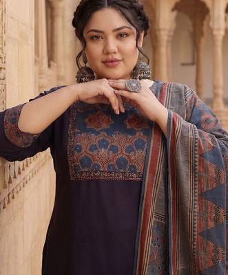 Plus Size Black Printed Straight Kurta Trousers With Dupatta Set 5