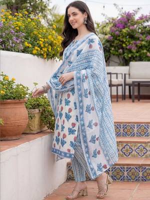 Women Floral Printed Regular Pure Cotton Kurta with Trousers & With Dupatta 2