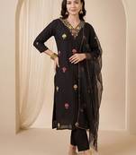Women Floral Embroidered Regular Thread Work Kurta with Trousers & With Dupatta