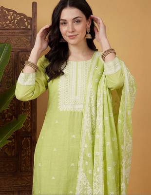 Women Ethnic Motifs Regular Kurta with Trousers & With Dupatta 2