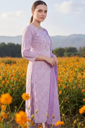 Women Floral Printed Regular Mirror Work Kurta with Trousers & With Dupatta