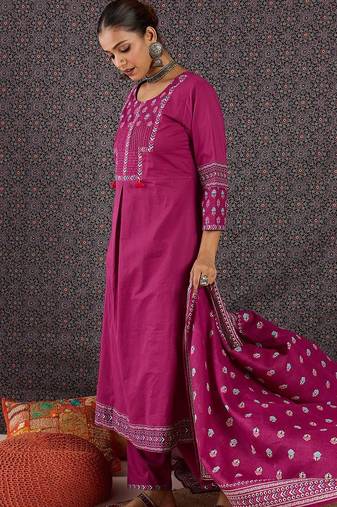 Women Ethnic Motifs Printed Regular Sequinned  Cotton Kurta with Trousers & With Dupatta