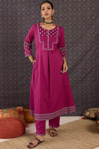 Women Ethnic Motifs Printed Regular Sequinned Pure Cotton Kurta with Trousers & With Dupatta