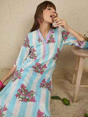 Women Floral Printed Regular Pure Cotton Kurta with Trousers 1