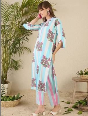 Women Floral Printed Regular Pure Cotton Kurta with Trousers 3