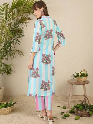 Women Floral Printed Regular Pure Cotton Kurta with Trousers 4