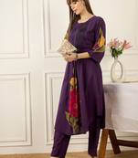 Women Floral Printed Regular Pure Cotton Kurta with Trousers