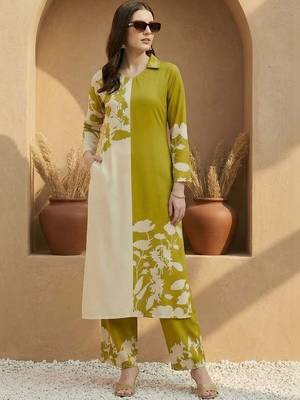 Women Ethnic Motifs Printed Regular Thread Work Kurta with Palazzos 1