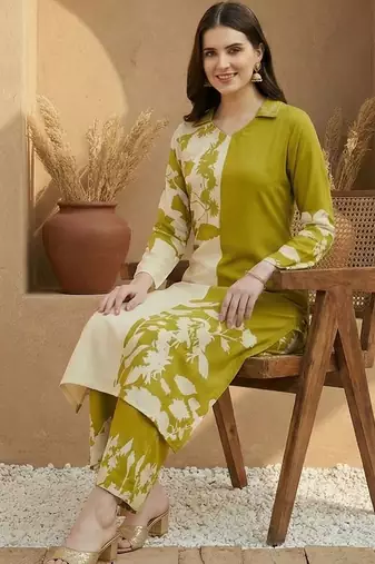 Women Ethnic Motifs Printed Regular Thread Work Kurta with Palazzos