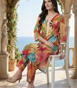 Women Floral Printed Regular Pure Cotton Kurta with Trousers
