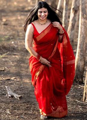 Red color art silk blend sarees with blouse 1
