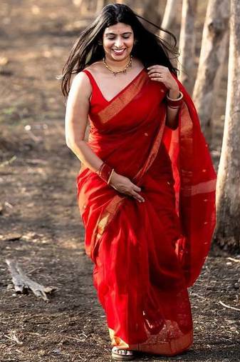 Red color art silk blend sarees with blouse