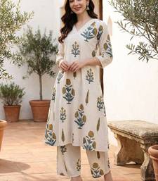 Women Floral Printed Regular Pure Cotton Kurta with Palazzos