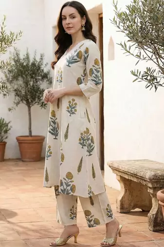 Women Floral Printed Regular Pure Cotton Kurta with Palazzos