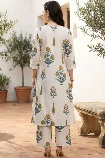 Women Floral Printed Regular Pure Cotton Kurta with Palazzos