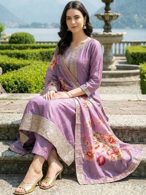 Women Floral Embroidered Empire Thread Work Kurta with Trousers & With Dupatta 1
