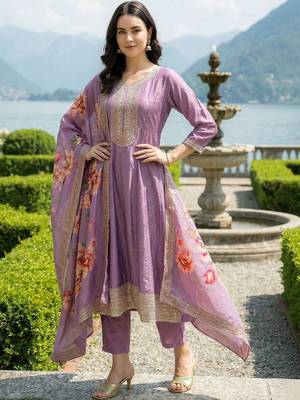Women Floral Embroidered Empire Thread Work Kurta with Trousers & With Dupatta 7