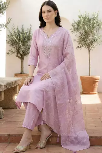 Women Ethnic Motifs Embroidered Regular Mirror Work Liva Kurta with Trousers & With Dupatta