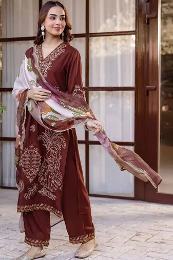 Women Ethnic Motifs Embroidered Regular Thread Work Kurta with Trousers & With Dupatta