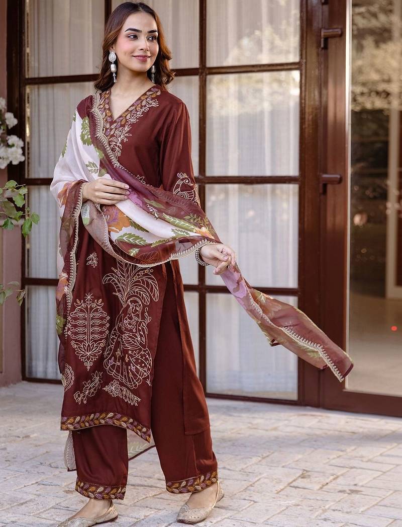 Women Ethnic Motifs Embroidered Regular Thread Work Kurta with Trousers & With Dupatta