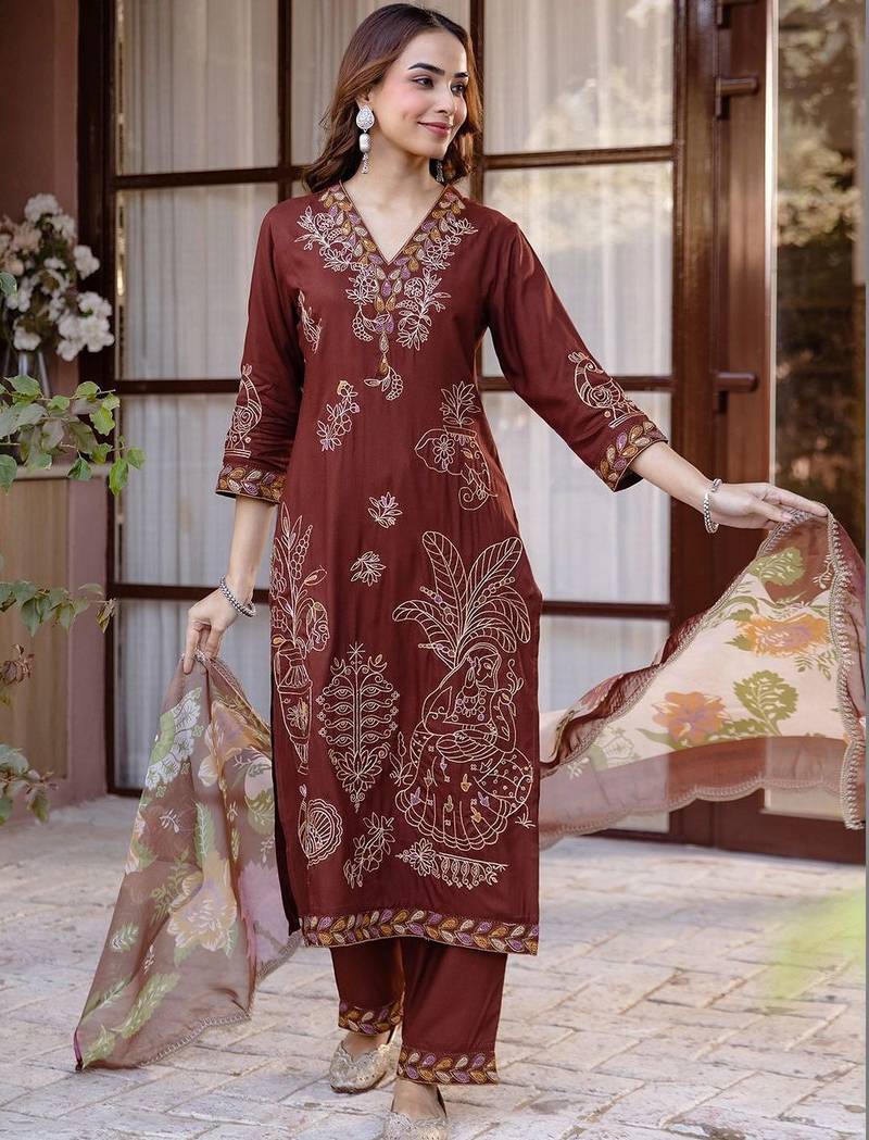 Women Ethnic Motifs Embroidered Regular Thread Work Kurta with Trousers & With Dupatta