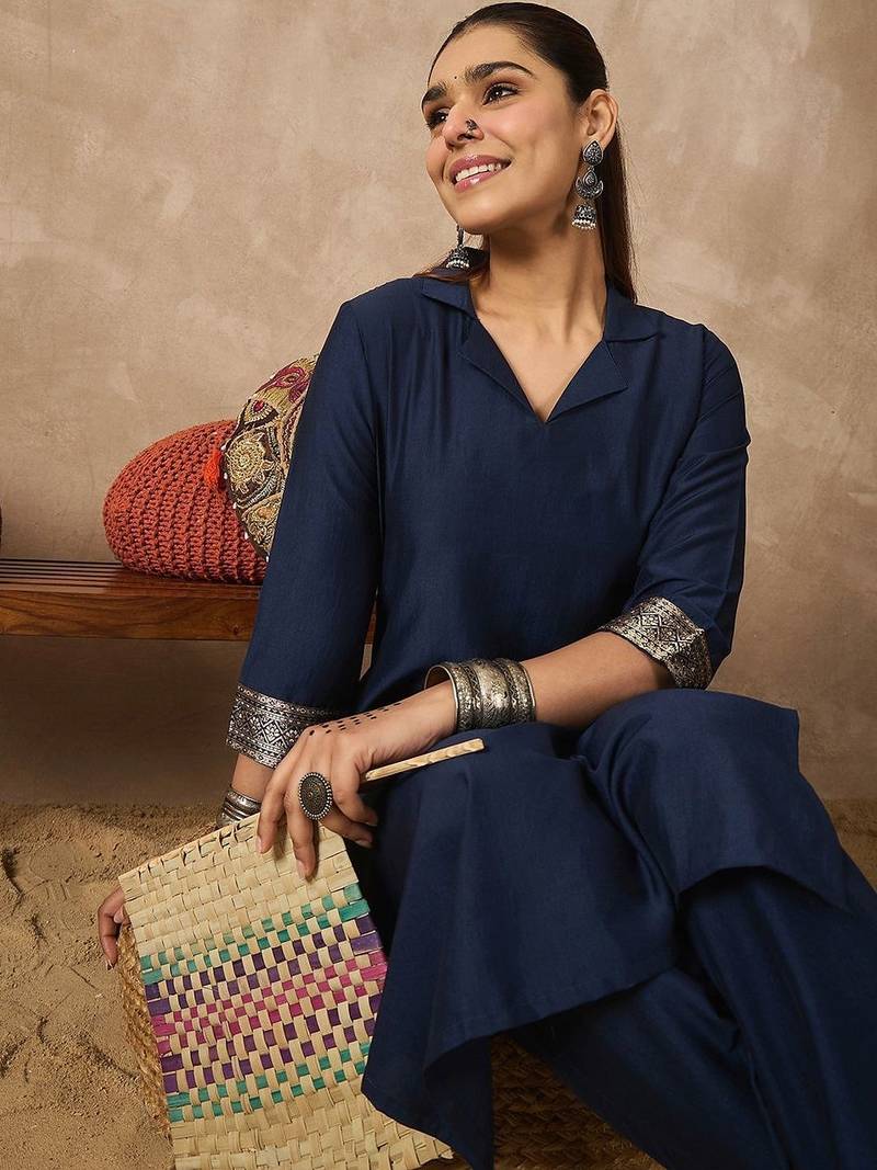 Women Regular Thread Work Kurta with Trousers