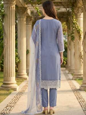 Women Ethnic Motifs Embroidered Regular Thread Work Kurta with Trousers & With Dupatta 4