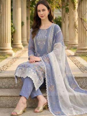 Women Ethnic Motifs Embroidered Regular Thread Work Kurta with Trousers & With Dupatta 5