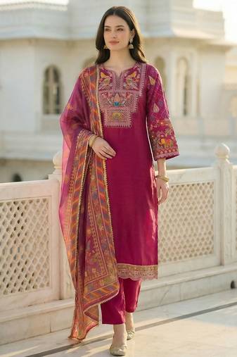 Women Ethnic Motifs Embroidered Regular Thread Work Kurta with Trousers & With Dupatta