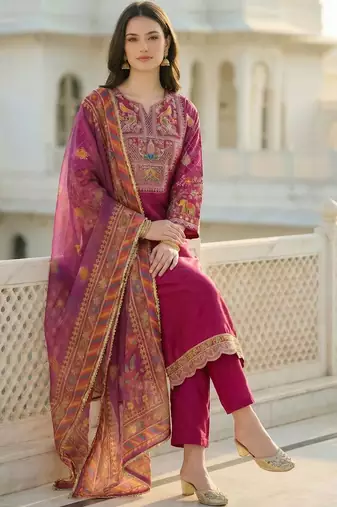 Women Ethnic Motifs Embroidered Regular Thread Work Kurta with Trousers & With Dupatta