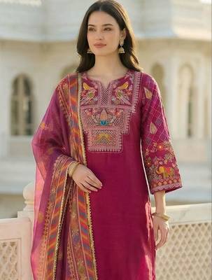 Women Ethnic Motifs Embroidered Regular Thread Work Kurta with Trousers & With Dupatta 4