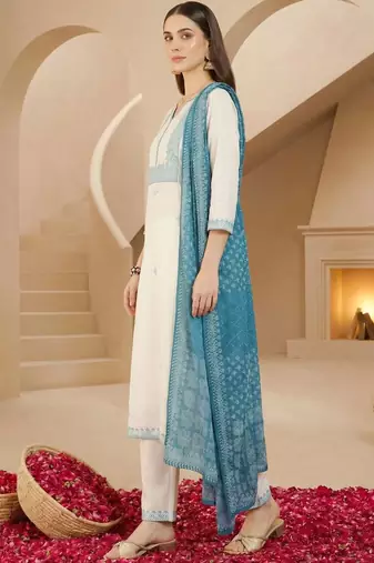Women Ethnic Motifs Embroidered Regular Thread Work Pure Cotton Kurta with Trousers & With Dupatta