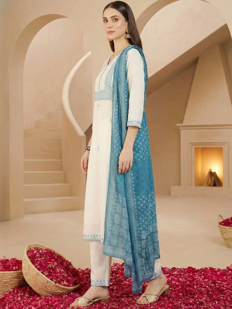 Women Ethnic Motifs Embroidered Regular Thread Work Pure Cotton Kurta with Trousers & With Dupatta