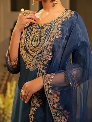 Women Ethnic Motifs Embroidered Regular Thread Work Liva Kurta with Trousers & With Dupatta 6